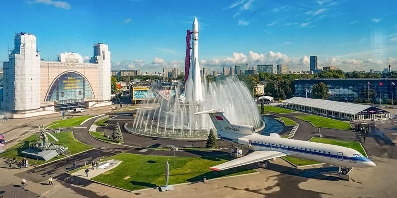 Под макетом ракеты-носителя «Восток» на ВДНХ завершена реконструкция фонтана