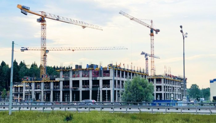Рядом со станцией метро «Пыхтино» готов монолит офисного центра
