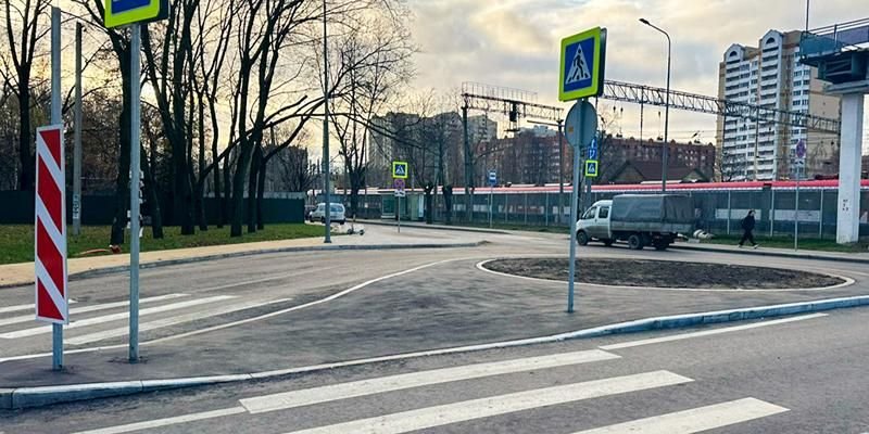 Первый этап благоустройства возле станции Косино МЦД-3 завершился