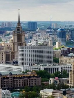В Москве в 1,5 раза снизилось число нарушений при размещении летних кафе