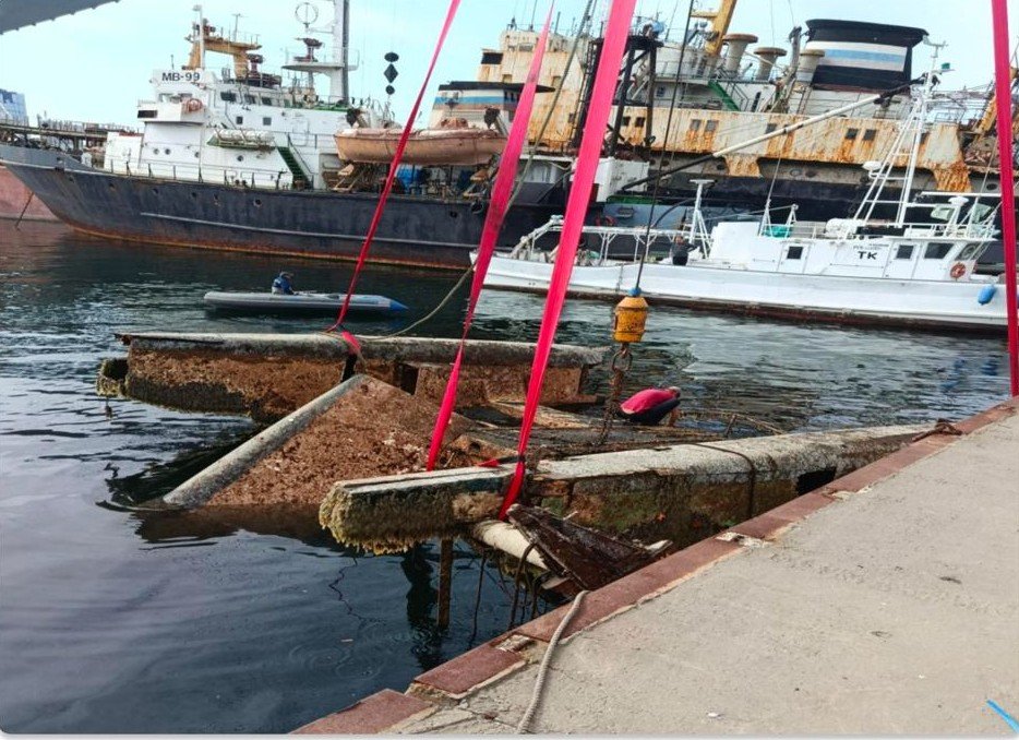 �� ������� ������� �� ��� ������� 14 ���������� �����, ������������ ���� � ������� ����