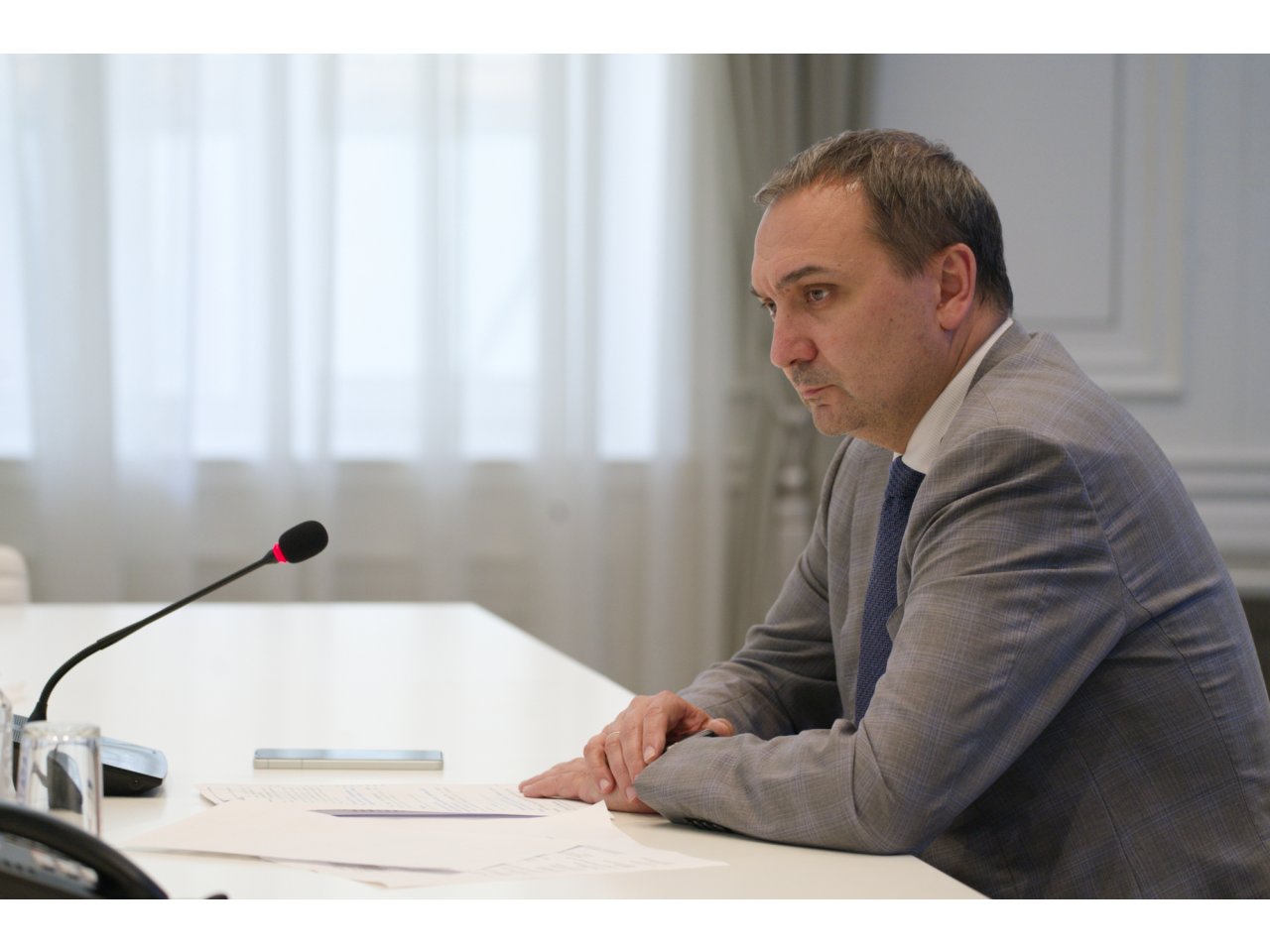 Газете «Известия» дал интервью замминистра строительства и ЖКХ РФ Алексея Ересько