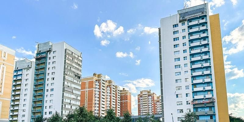 10 домов по технологии «мокрый фасад» капитально отремонтируют на Рублевском шоссе