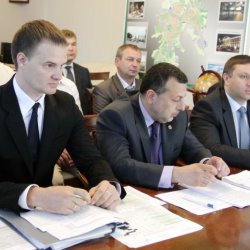Губернатор Владимир Груздев запретил министерству транспорта области принимать и оплачивать работы по ремонту дворов, выполненные некачественно