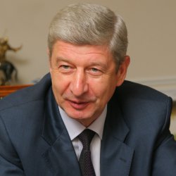 Столичные власти планируют до конца года перевести в электронный вид еще три госуслуги в сфере строительства