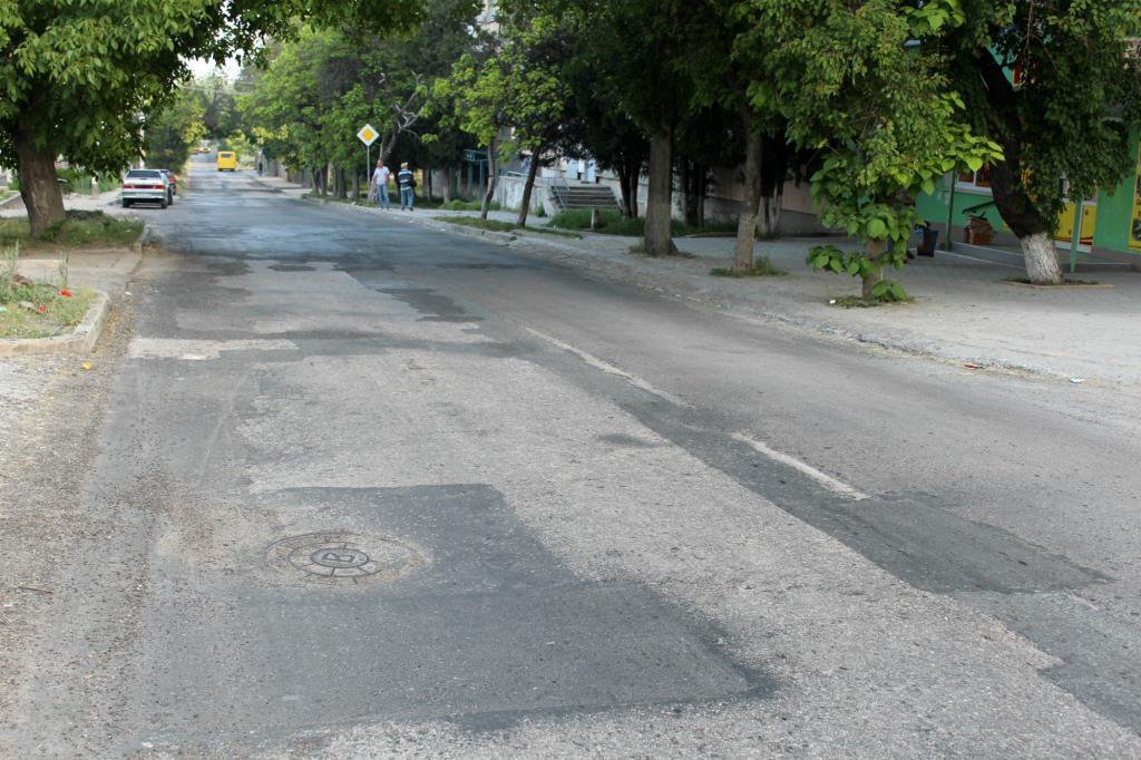 В Симферополе подрядчика отстранили от дорожных работ