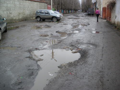 Городу Шахты выделили больше 100 млн рублей на ремонт дорог