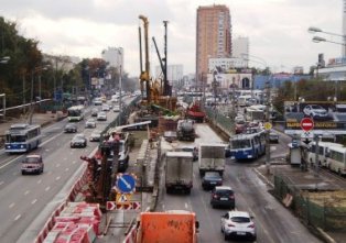 Реконструкция Щелковского шоссе в Москве завершится летом 2016 года