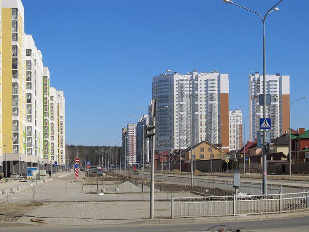 Дорогу на улице Мехренцева в Екатеринбурге построят в течение года