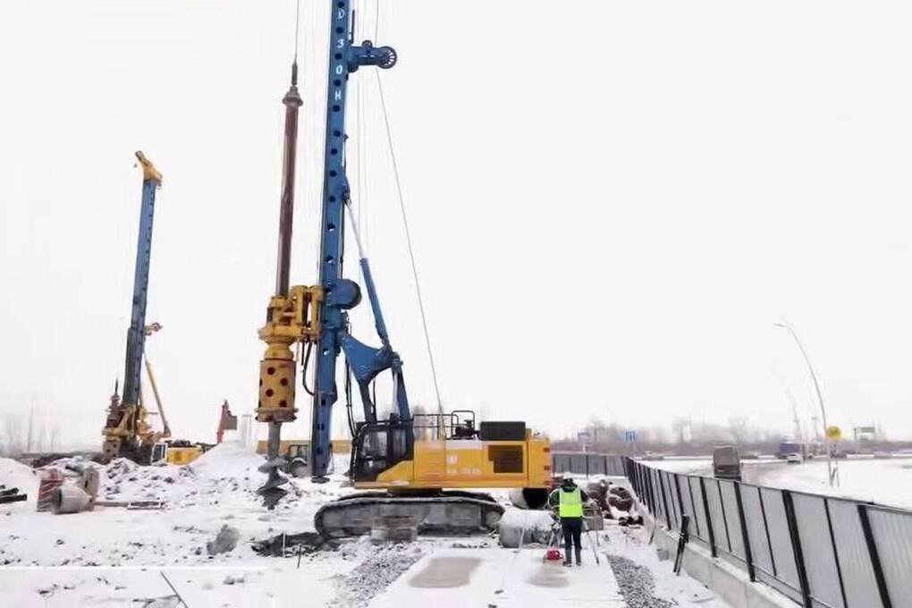 На 681 км трассы М-11 «Нева» строят транспортную развязку к аэропорту Пулково в Санкт-Петербурге