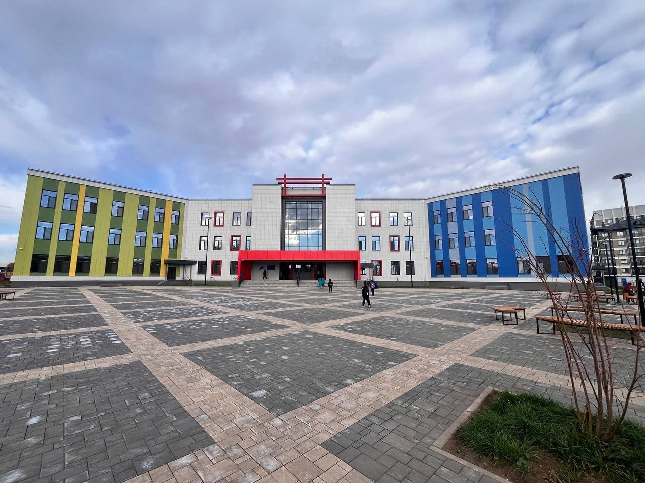 � ������ ����������� ����� ����� �� 825 ����