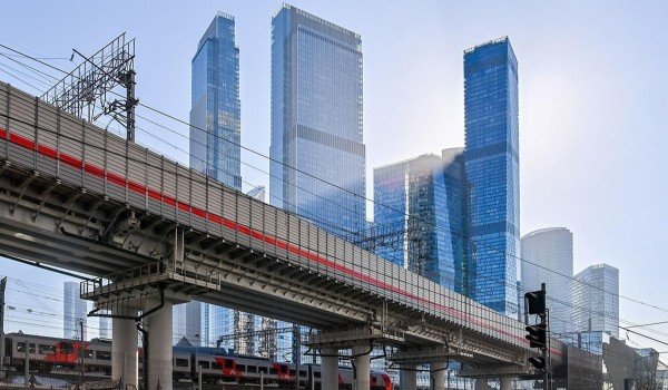 Более 1,4 км дорог реконструируют около городского вокзала Шелепиха